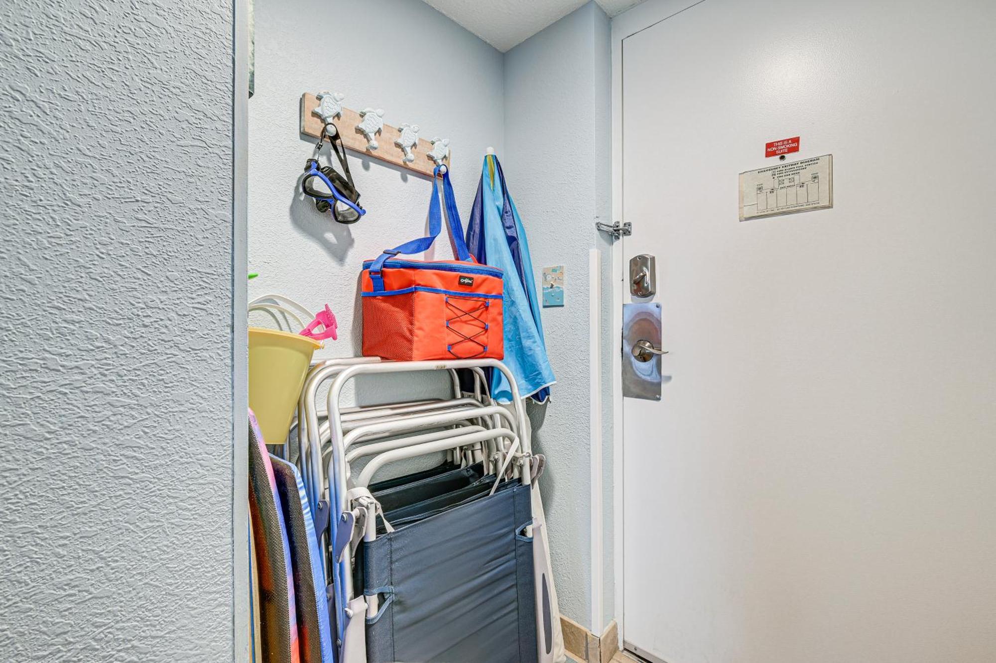 Beachy Condo With Pool Access And Steps To Boardwalk! 默特尔比奇 外观 照片