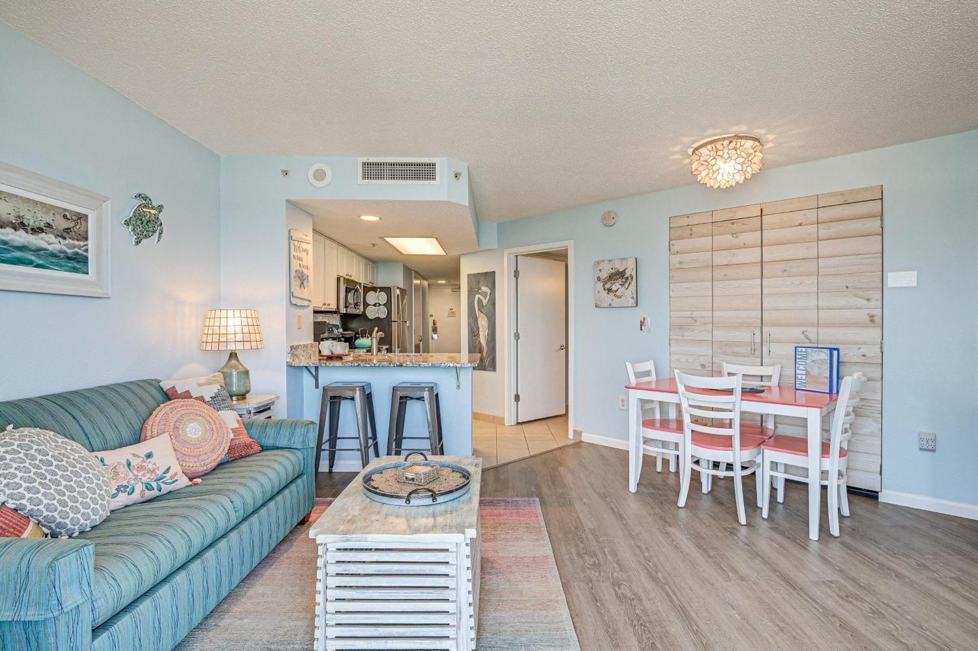 Beachy Condo With Pool Access And Steps To Boardwalk! 默特尔比奇 外观 照片
